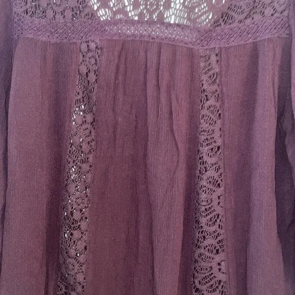 American Eagle Outfitters AEO
Boho Plum Top Blouse Size M - Picture 7 of 7